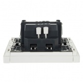 Выключатель одноклавишный с индикацией ИЭК FORTE&PIANO 10А FP202 белый