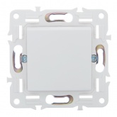 Переключатель перекрестный одноклавишный ИЭК SKANDY SK-V03W 10А арктический белый