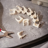 Крепеж-клипса Rexant для труб под монтажный пистолет в п/э d20 [упак.100шт] белая