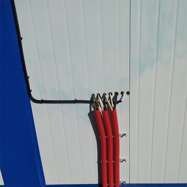 Пластиковая двухслойная гофра ПНД 50мм с протяжкой для прокладки электрического кабеля и провода