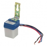 Датчик освещенности (Фотореле) ЭРА DF 301 настенный, максимальная нагрузка 1300 ВА серый IP44