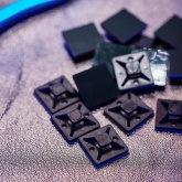 Площадка Rexant самоклеящаяся 20 х 20 мм, черная под хомуты [упаковка 100 шт]