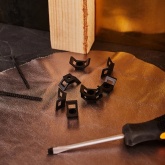 Площадка Rexant для крепления стяжки 29 х 15 мм, черная ПС-4 [упаковка 100 шт]