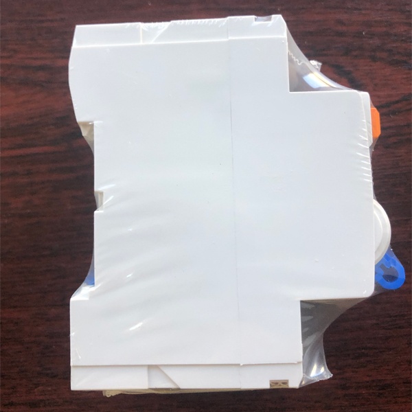 Устройство защитного отключения 30 мА тип А, однофазное, ток нагрузки 40 Ампер с отключающей способностью 6кА, Чинт