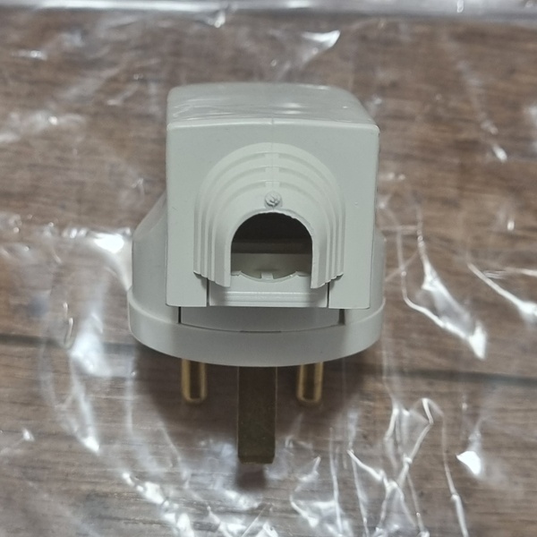 Вилка силовая для подключения электрической плиты Legrand 2P+Т 20А