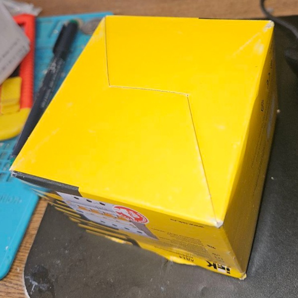 Дифференциальный автоматический выключатель ИЕК АД14 4Р 10А 30мА тип АС