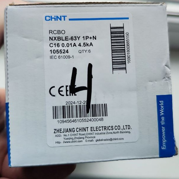 Двухполюсный дифференциальный автоматический выключатель 10 мА характеристики АС, ток нагрузки 16 Ампер с уставкой C, отключающая способность 4500А, Чинт