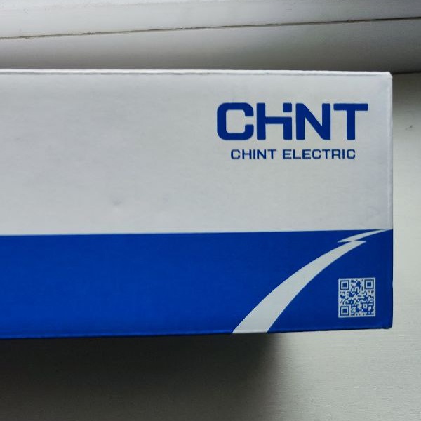 Двухполюсный дифференциальный автоматический выключатель 10 мА характеристики АС, ток нагрузки 16 Ампер с уставкой C, отключающая способность 4500А, Чинт