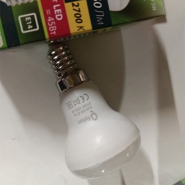 Светодиодная лампа направленного света мощностью 5 Ватт с цоколем E14 теплого света