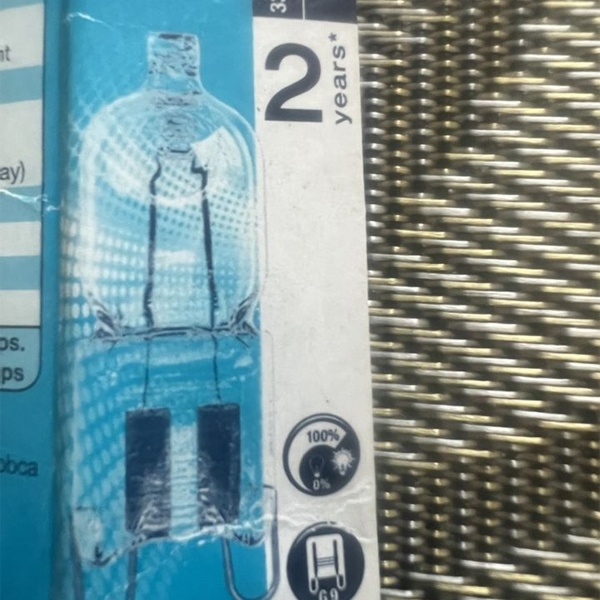 Галогенная лампа накаливания Osram мощностью 33 Ватта с цоколем G9 на 220 Вольт