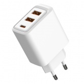 Сетевое зарядное устройство Rexant с двумя портами USB-A и одним портом USB-C, 10Вт
