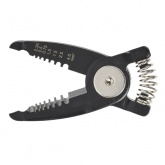 Пассатижи ИЭК многофункциональные ARMA2L 3 K1 с насадками 4в1 кабелерез, ножницы, зачистка до 4мм2