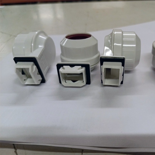 Патрон влагонепроницаемый ЛайтБест для люминесцентных ламп Т8 с цоколем G13.