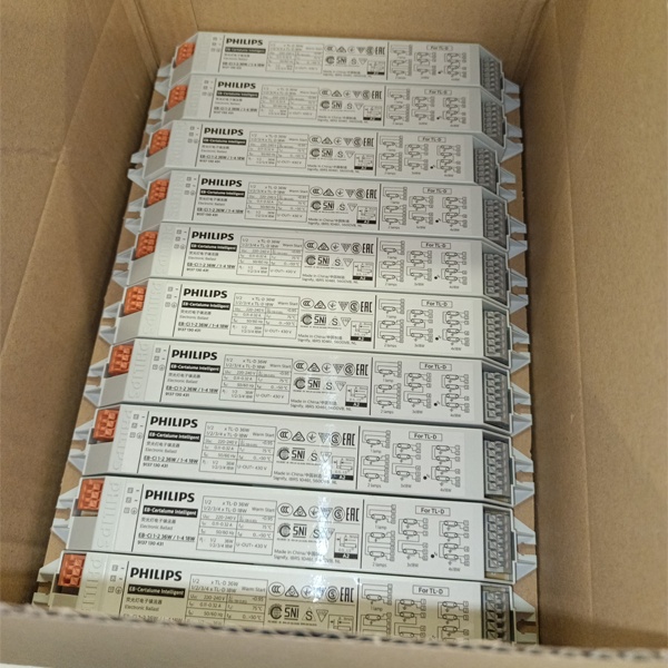 Электронный пускорегулирующий аппарат (ЭПРА) для люминесцентных ламп T8 с цоколем G13 мощностью 18/36 Ватт