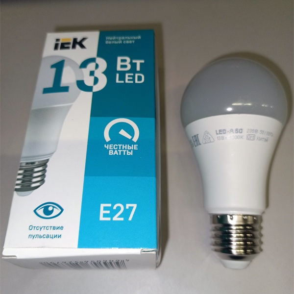 Энергосберегающая LED лампа Груша мощностью 13 Вт с цоколем E27 белого света