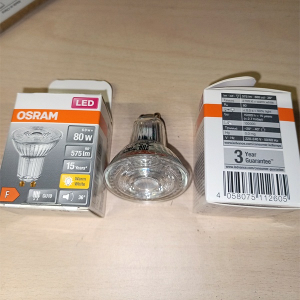 Энергосберегающая LED лампочка акцентного освещения для точечных светильников, мощностью 6,9 Вт, с цоколем GU10, теплый свет