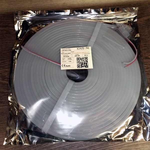 Влагозащищенная неоновая LED лента, 24 Вольта, мощностью 10Вт/м, длина 10 метров, нейтральный белый свет