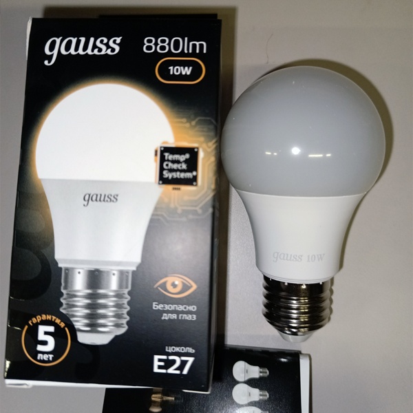 Энергосберегающая LED лампа Груша мощностью 10 Вт с цоколем E27 теплого белого света, матовая колба