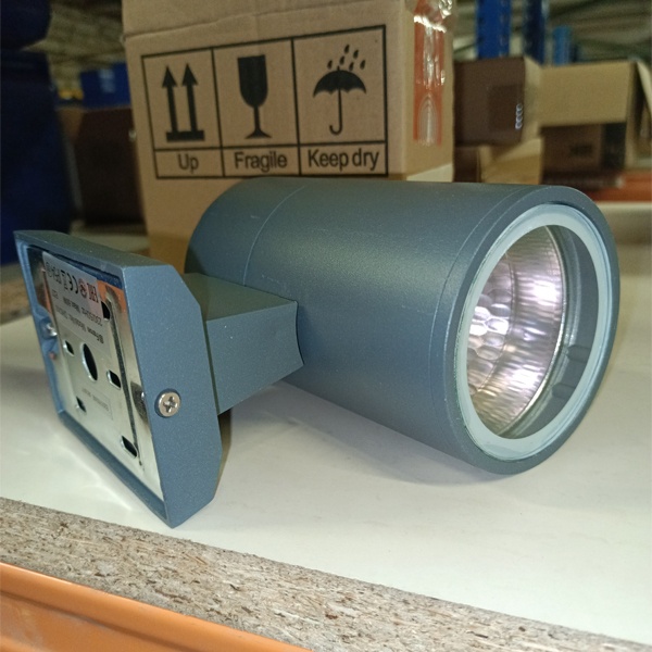 Светильник садово-парковый Feron DH0701, Техно на стену вверх, E27 230V серый