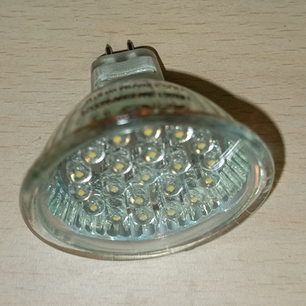 Энергосберегающая LED лампочка для точечных светильников, мощностью 2 Вт, с цоколем GU5.3 теплый белый свет