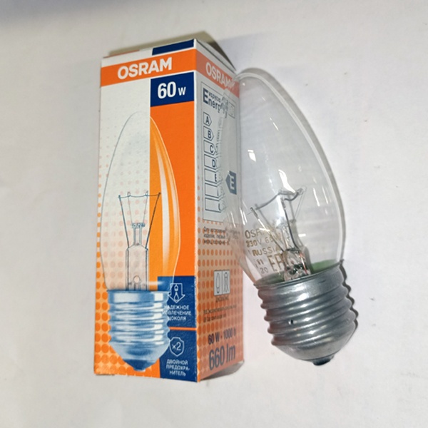 Обычная вольфрамовая лампа формы свеча мощностью 60 Вт на 220 Вольт с цоколем E27 общего назначения