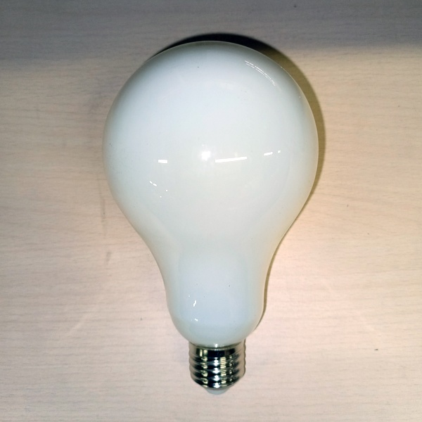 Филаментная лампочка формы груша с нитевидными светодиодами Осрам мощностью 24 Ватта, с цоколем E27, нейтрального белого света, матовая колба