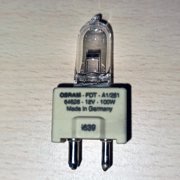 Низковольтная галогенная лампочка Осрам без отражателя мощностью 100 Ватт с цоколем GY9,5