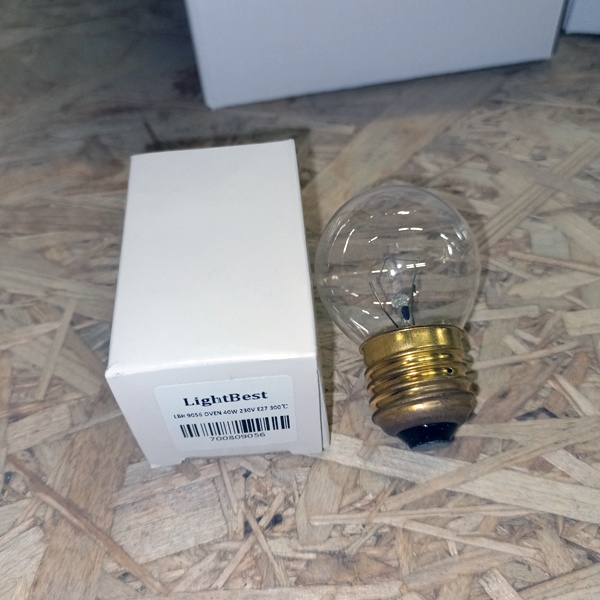 Обычная вольфрамовая лампа для бытовой техники мощностью 40 Вт на 220 Вольт с цоколем E27