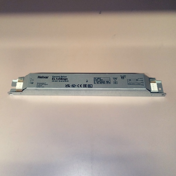 Электронный пускорегулирующий аппарат (ЭПРА) для одной люминесцентной лампы T8 с цоколем G13 мощностью 58 Ватт.