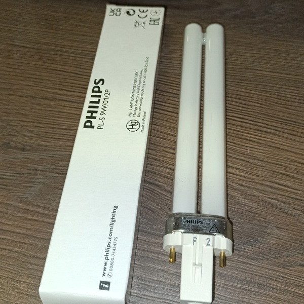Ультрафиолетвовая лампочка Филипс для лечения псориаза, мощностью 9 Ватт, с цоколем G23 (2P)