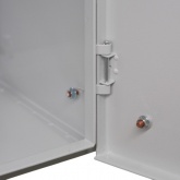 Корпус металлический навесной с монтажной панелью DEKraft ЩРНМ 2.0 700х500х200 IP31 RAL7035