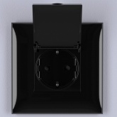 Розетка с крышкой в стену DKC Avanti 2P+E со шторками черный квадрат
