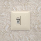 Компьютерная розетка RJ-45 в стену DKC Avanti кат.5e одинарная, ванильная дымка