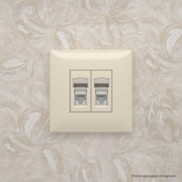 Компьютерная розетка RJ-45 в стену DKC Avanti кат.5e двойная, ванильная дымка