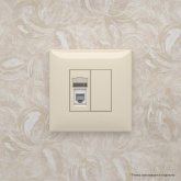 Телефонная розетка RJ-12 DKC Avanti в стену одинарная ванильная дымка