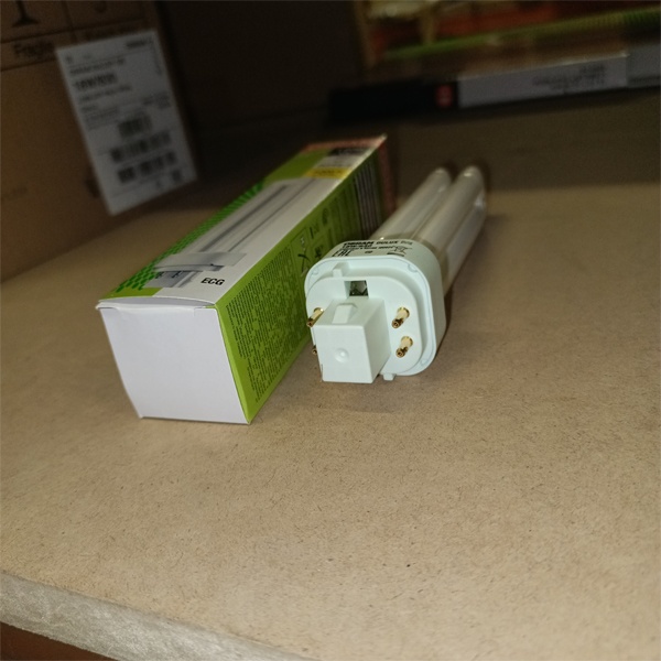 Компактная энергосберегающая лампа КЛЛ мощностью 18 Вт с цоколем G24q-2 для электронных ПРА (ЭПРА)