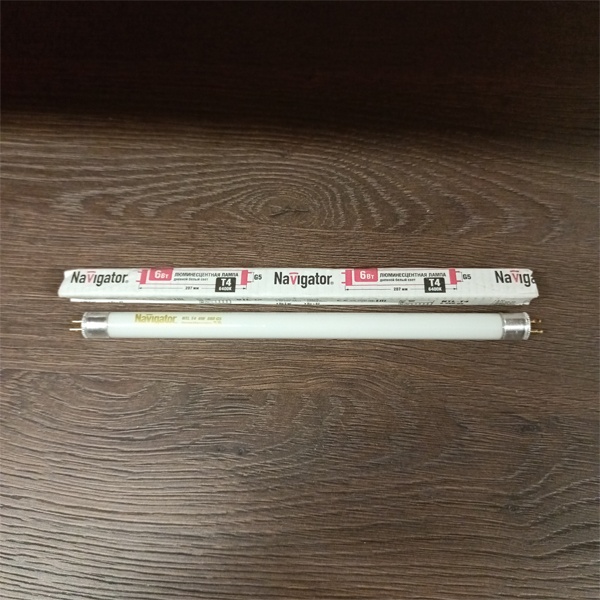 Двухцокольная лампа-трубка люминесцентная ЛЛ Т4 мощностью 6 Вт с цоколем G5 холодного света для ЭПРА