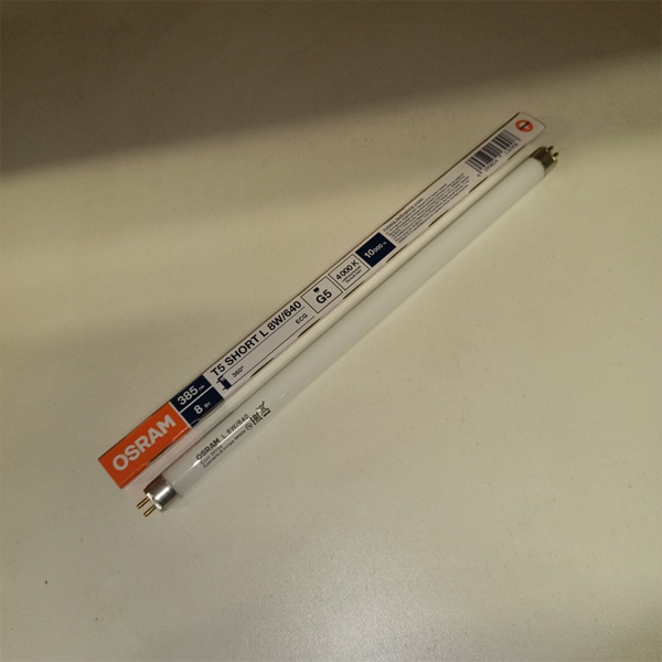 Двухцокольная лампа-трубка люминесцентная ЛЛ Т5 мощностью 8 Вт с цоколем G5 белого (дневного) света для ЭПРА