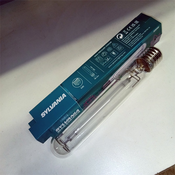 Газоразрядная натриевая лампа для фотосинтеза мощностью 600 Вт с цоколем E40