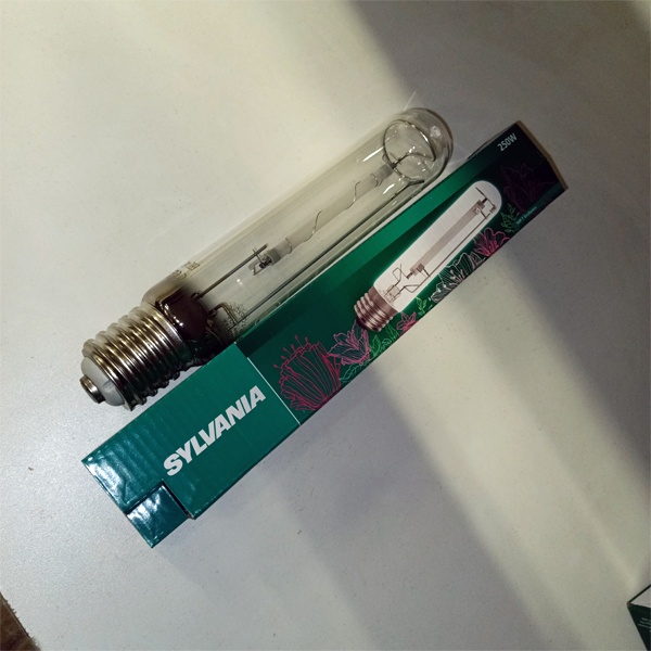 Газоразрядная натриевая лампа для фотосинтеза мощностью 250 Вт с цоколем E40