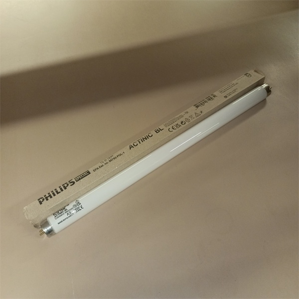 Ультрафиолетовая лампа инсектицидная Филипс (872790092696500) для шеллака, маникюра ногтей и полимеризации 15 Вт с цоколем G13