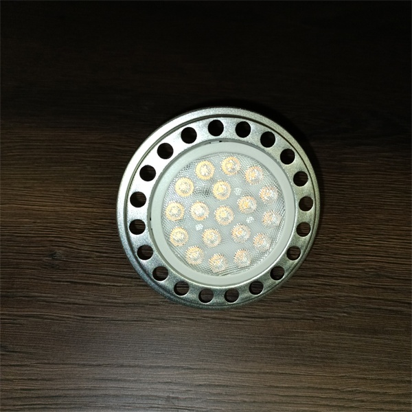 Светодиодная LED лампа Фотон для точечного светильника SPOT 111, мощностью 18 Ватт, с цоколем GU10 на 220 Вольт теплого света.