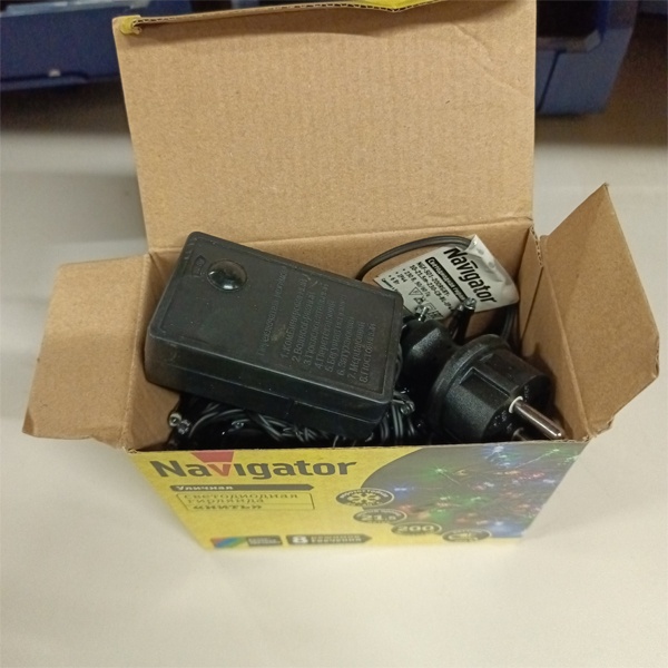 Светодиодная гирлянда Navigator Нить длиной 21.5 метра с проводом из черного каучука, RGBY цвет светодиодов , 8 режимов свечения, 230 Вольт.