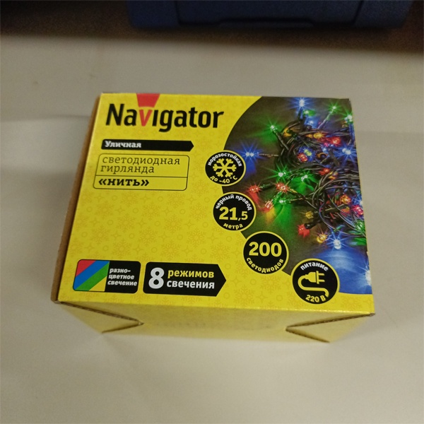 Светодиодная гирлянда Navigator Нить длиной 21.5 метра с проводом из черного каучука, RGBY цвет светодиодов , 8 режимов свечения, 230 Вольт.