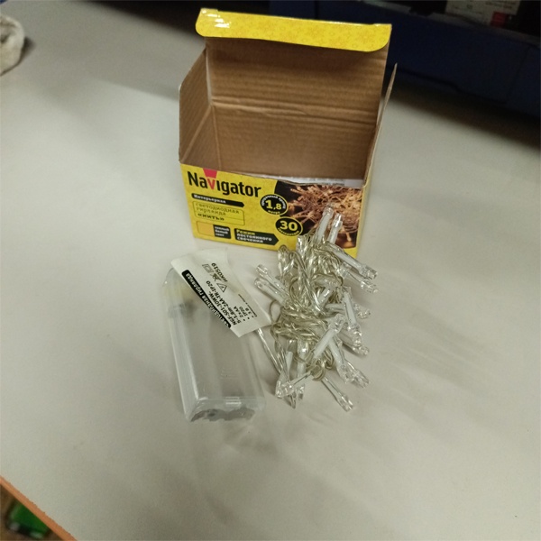 Светодиодная гирлянда Нить теплый белый цвет  Navigator, на батарейках АА