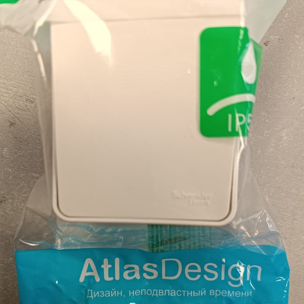 Влагозащищенный одноклавишный кнопочный выключатель накладного исполнения белого цвета, 230 Вольт 10А, AtlasDesign Profi54.