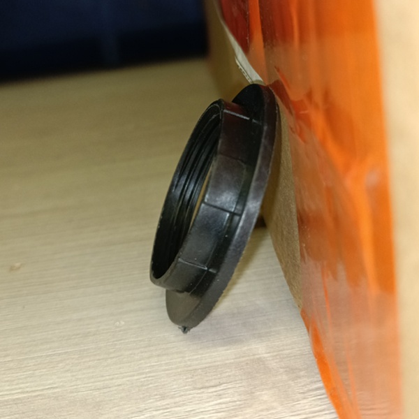 Прижимное кольцо для патрона E27 черного цвета