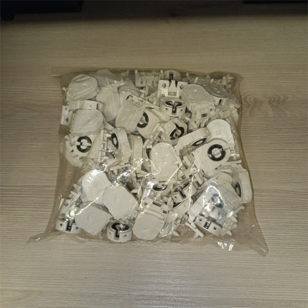 Патрон для люминесцентных ламп T8 с цоколем G13 ТДМ