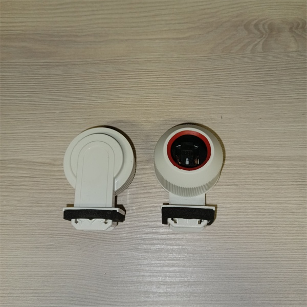 Патрон влагонепроницаемый для люминесцентных ламп Т8 с цоколем G13.