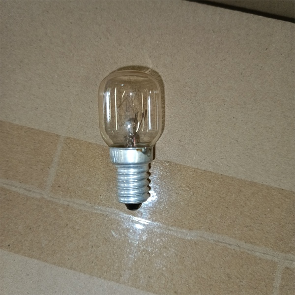 Обычная вольфрамовая лампа для бытовой техники мощностью 15 Вт на 220 Вольт с цоколем E14